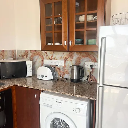 Capella, ラルナカ